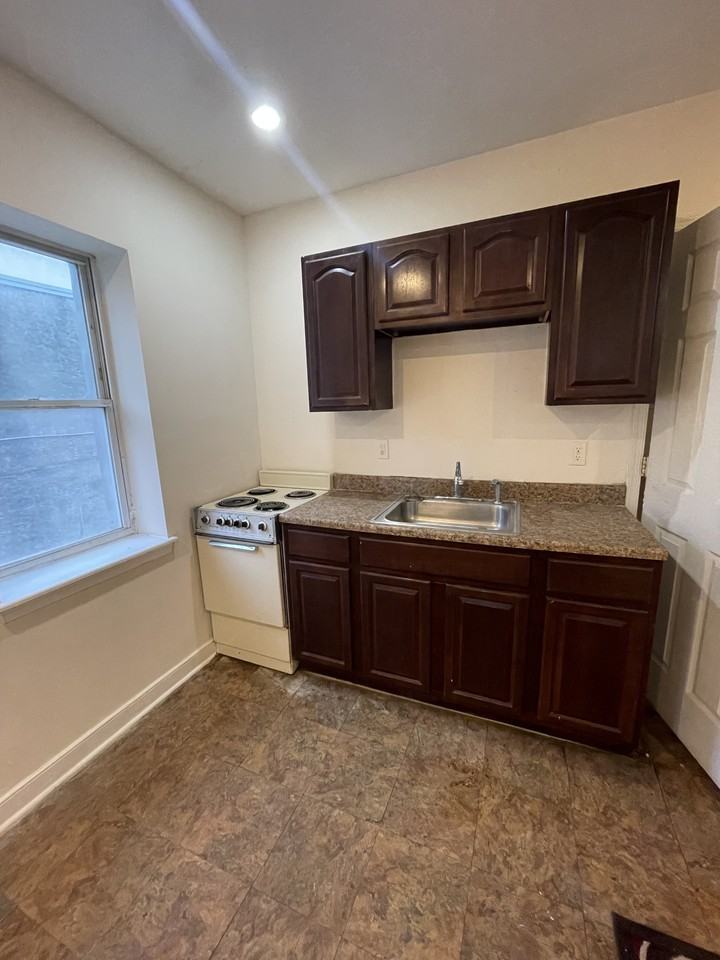 3427 N 2nd St 2nd rear2 Rear St #2REAR - Photo 4 of 7