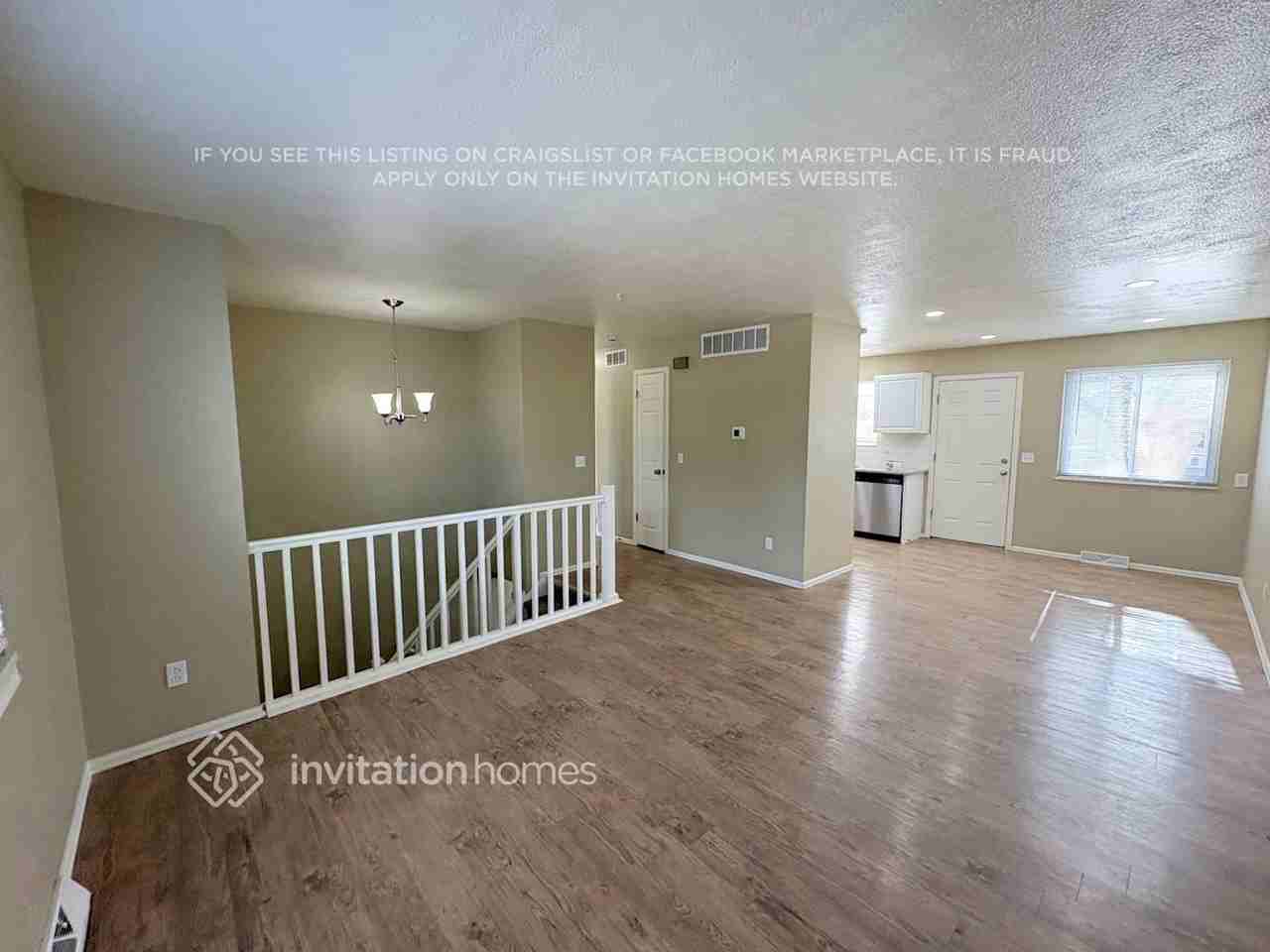 10530 Pierson Cir - Photo 4 of 14