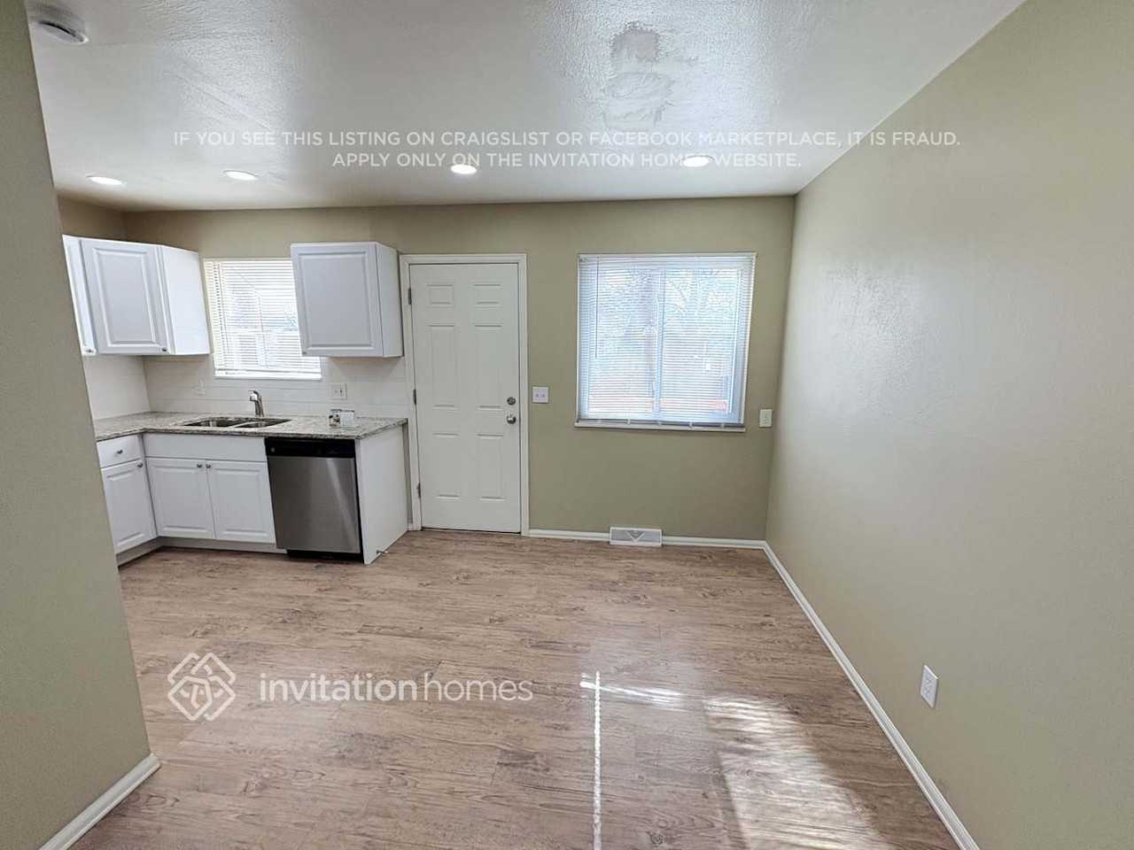 10530 Pierson Cir - Photo 5 of 14