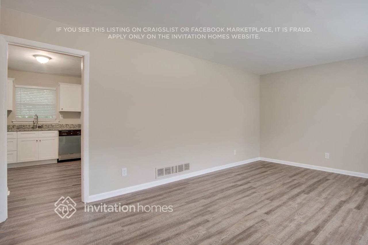 2164 Galway Ln - Photo 5 of 24