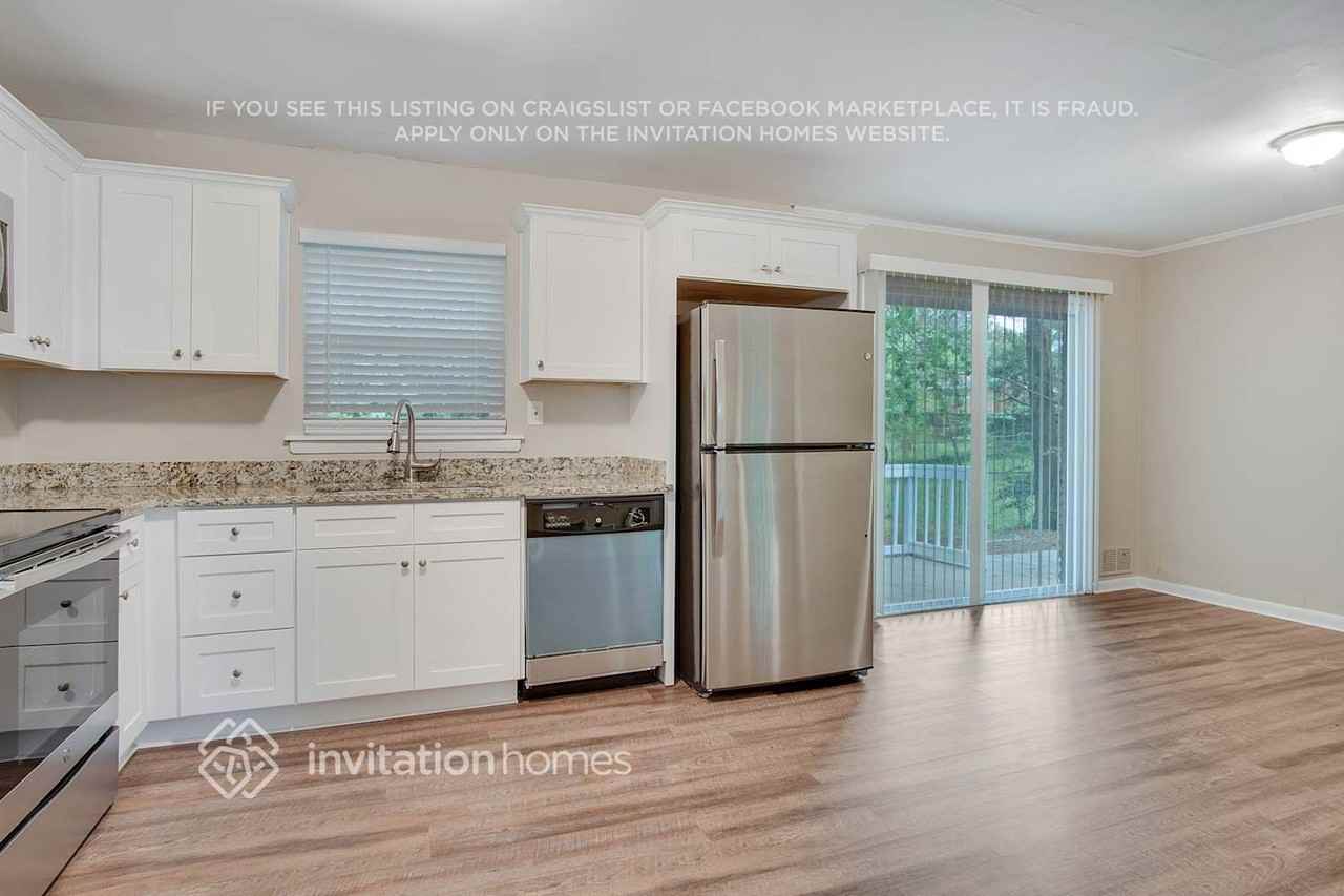 2164 Galway Ln - Photo 6 of 24