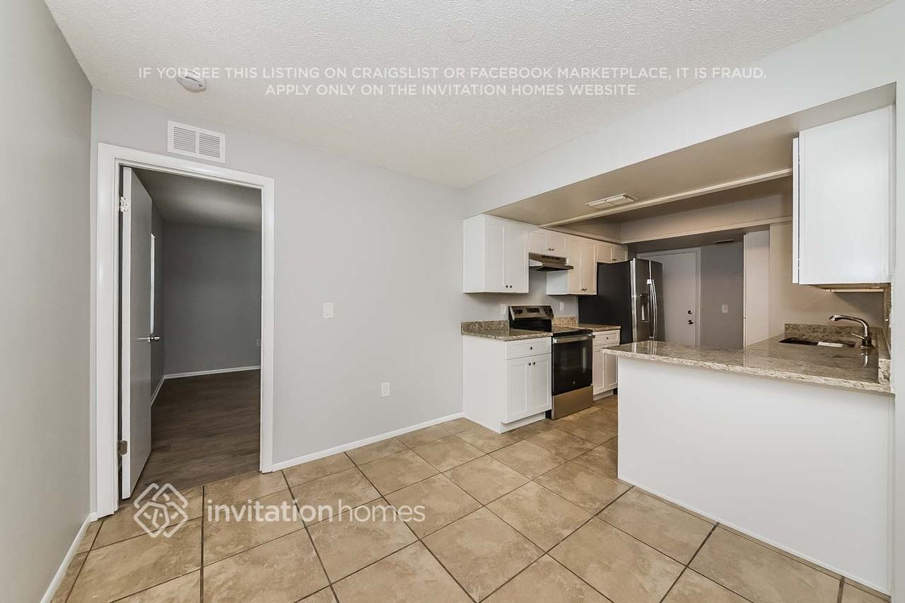 7216 14th Ave Nw - Photo 4 of 17