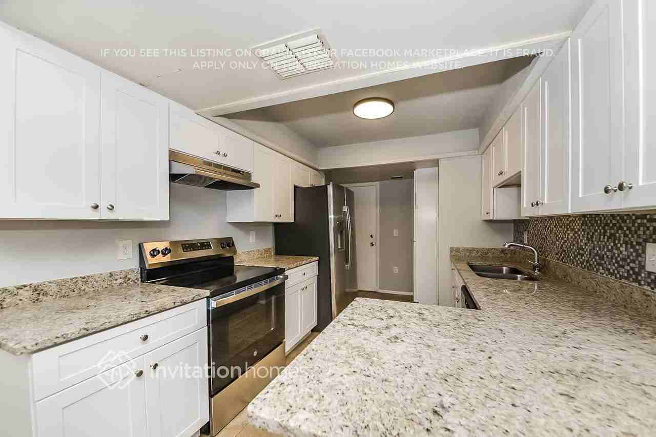 7216 14th Ave Nw - Photo 5 of 17