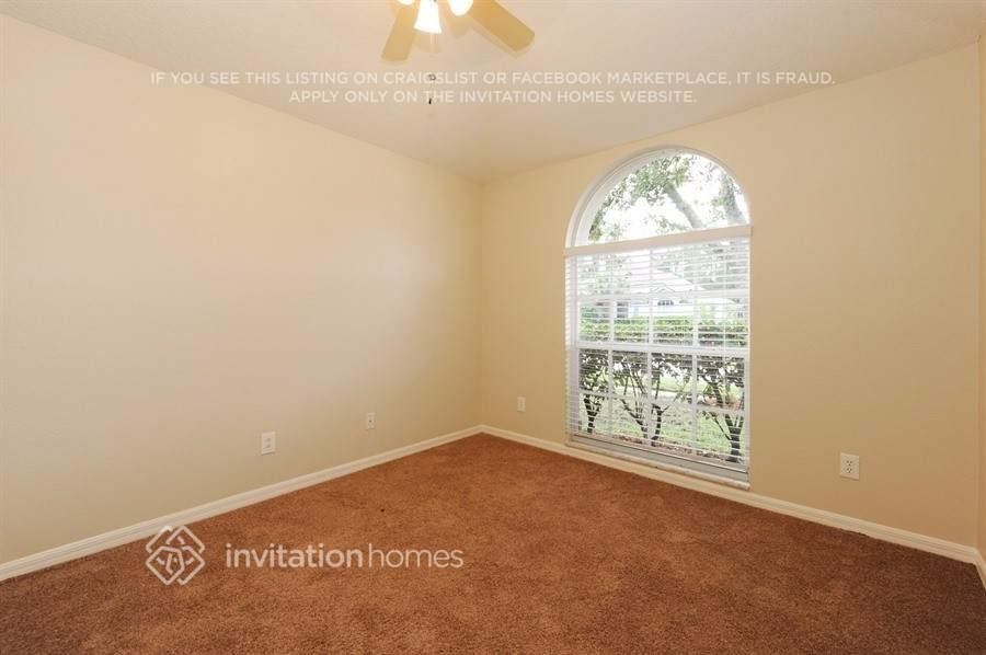 6037 Weatherwood Cir - Photo 6 of 15