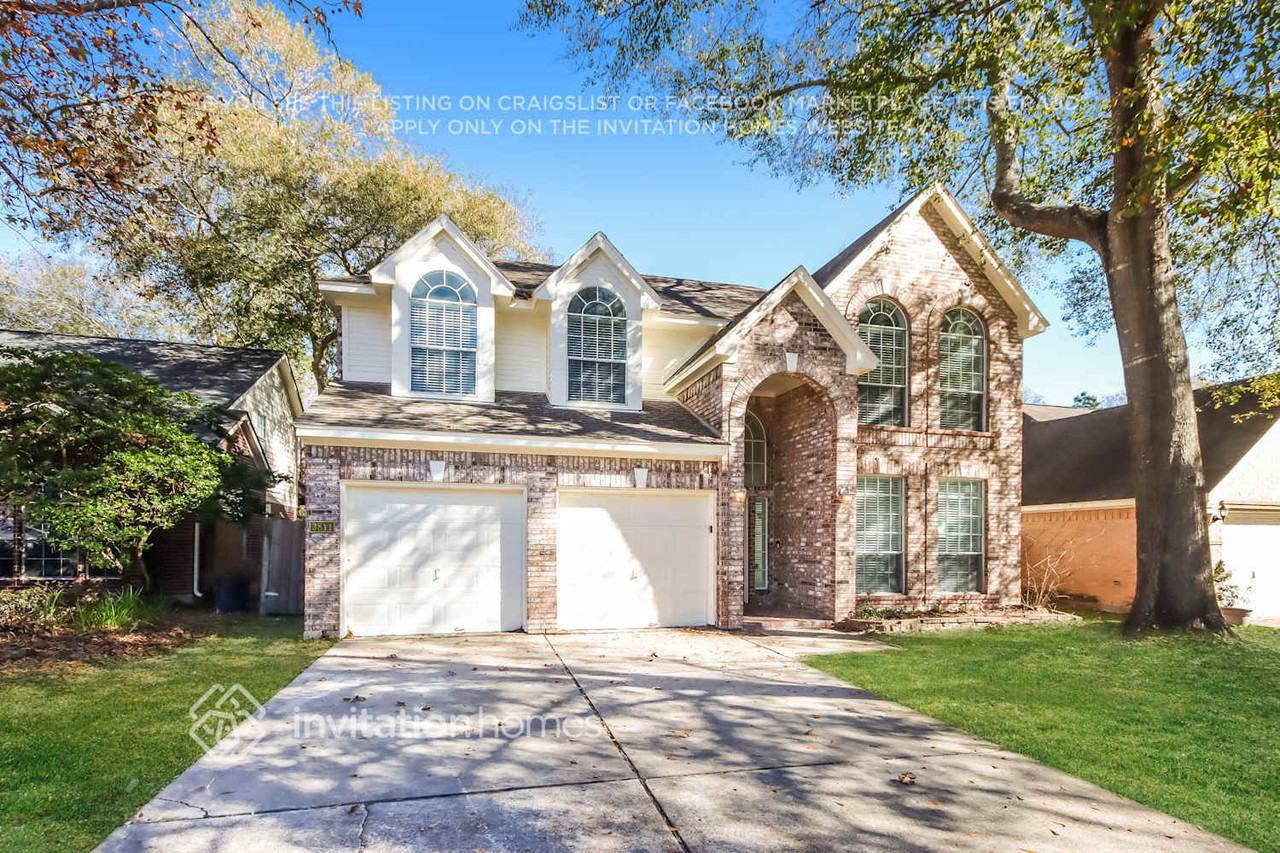 3811 Spruce Bay Dr - Photo 4 of 18