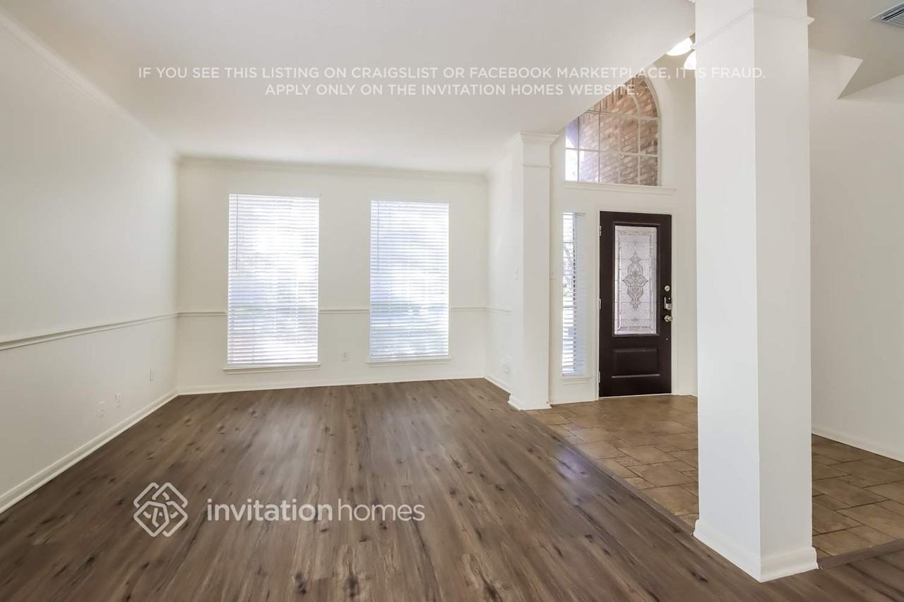 3811 Spruce Bay Dr - Photo 5 of 18