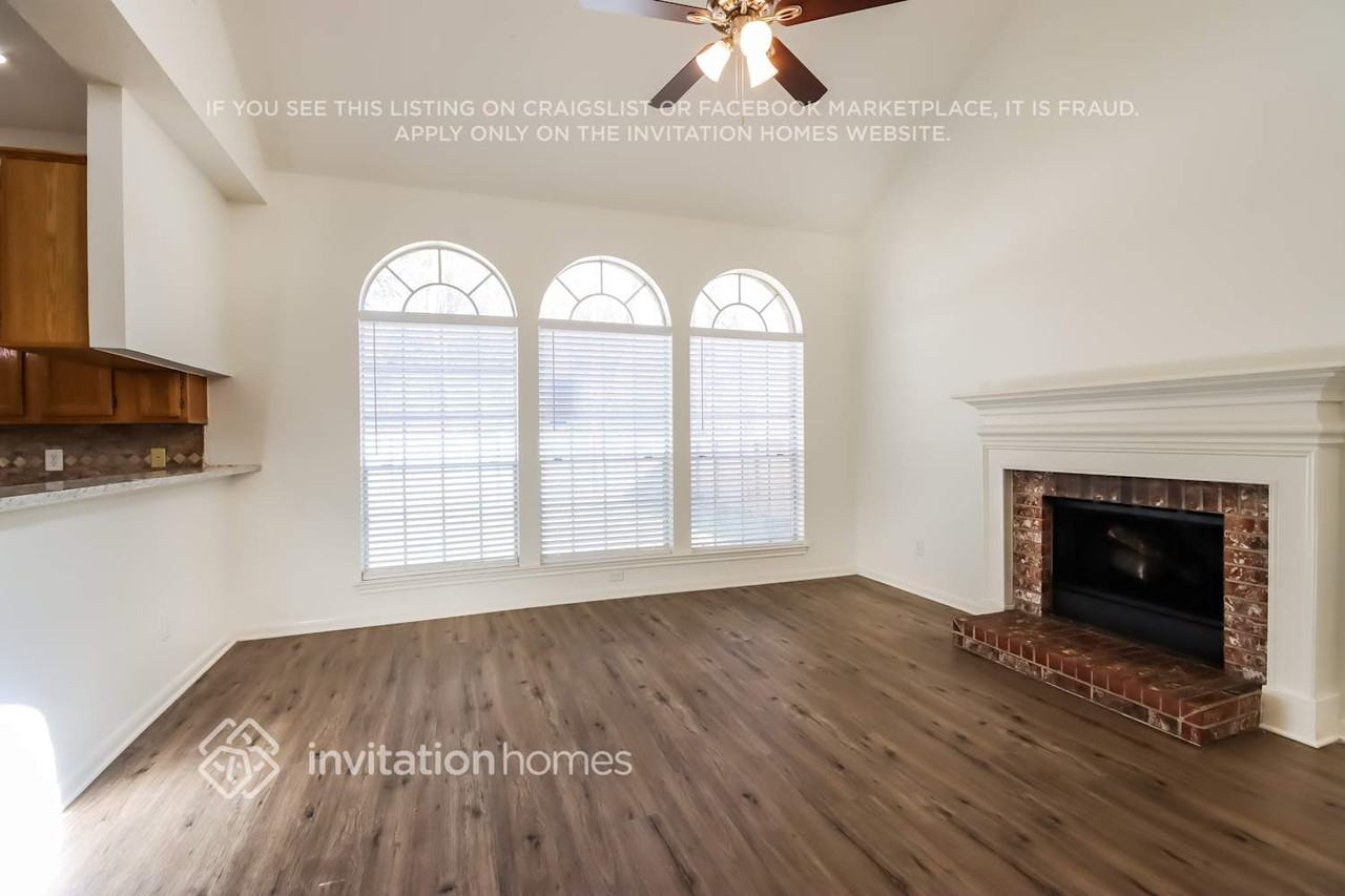 3811 Spruce Bay Dr - Photo 7 of 18