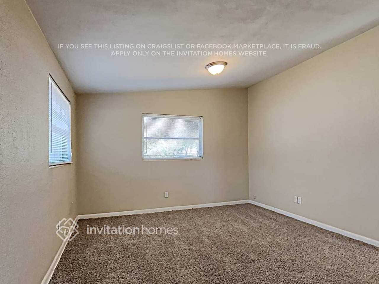 2209 Curtis Dr S - Photo 5 of 15