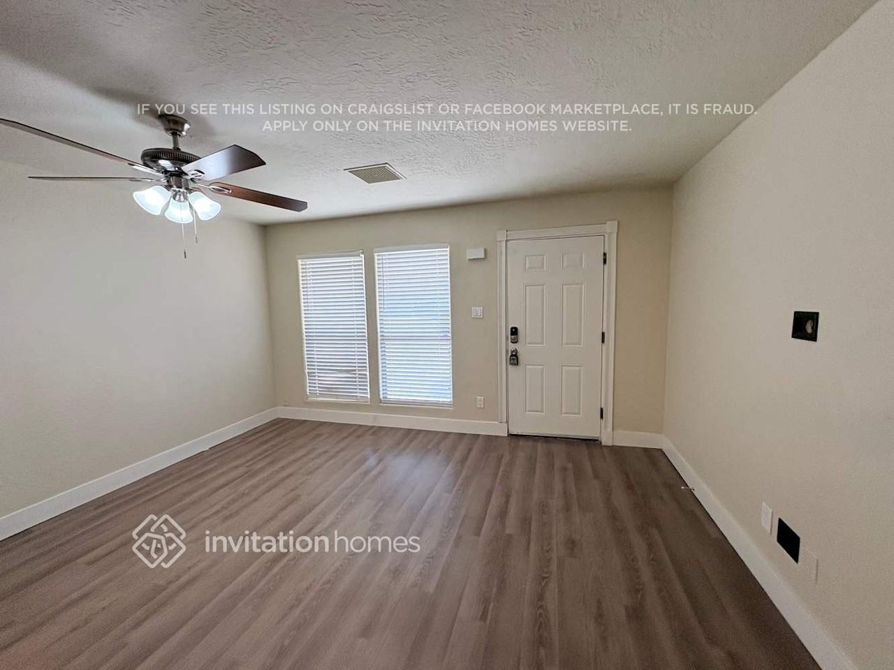 2627 N 70th Pl - Photo 3 of 16