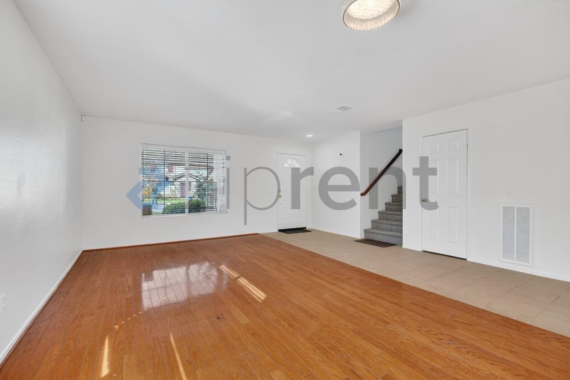 703 Diamond Dr - Photo 2 of 27