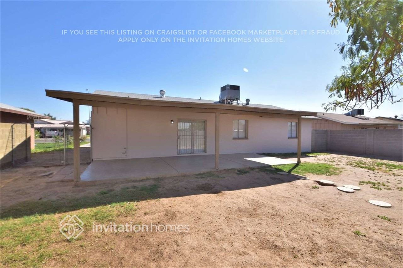 3152 N 64th Dr - Photo 5 of 7