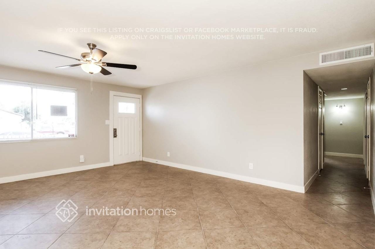 4512 N 81st Dr - Photo 3 of 14