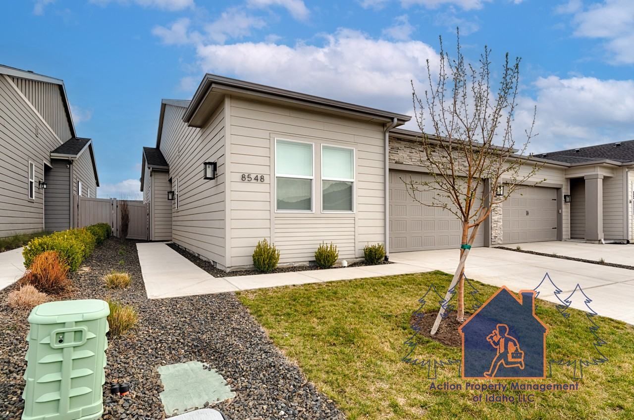 8548 W Lilburn St #1 - Photo 3 of 37