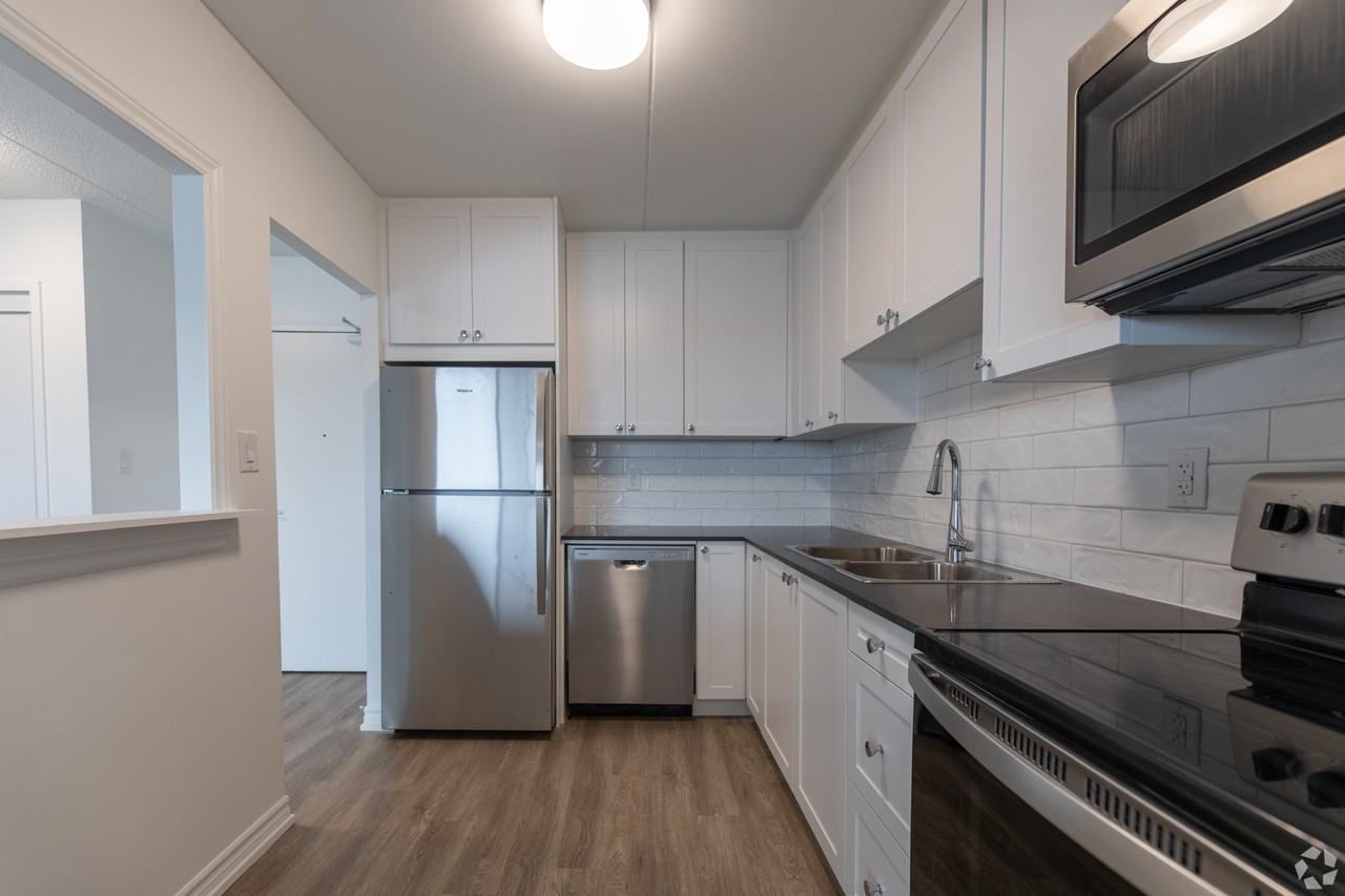 836 Talwood Drive - Photo 4 of 9