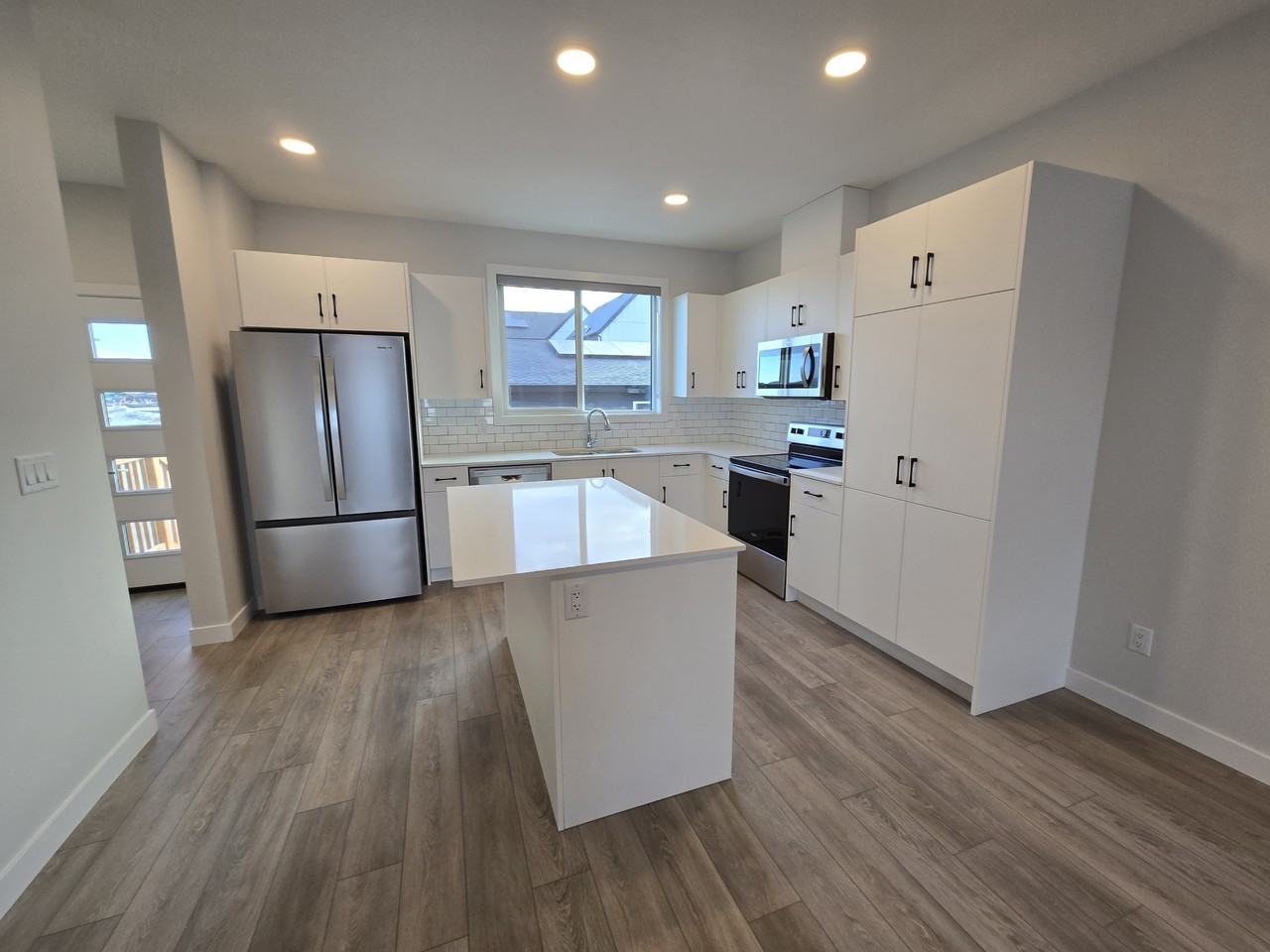 8117 Lois Argue Rd - - - Photo 2 of 17