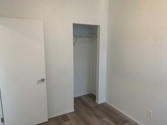 12034 41 St Nw - Photo 7 of 10