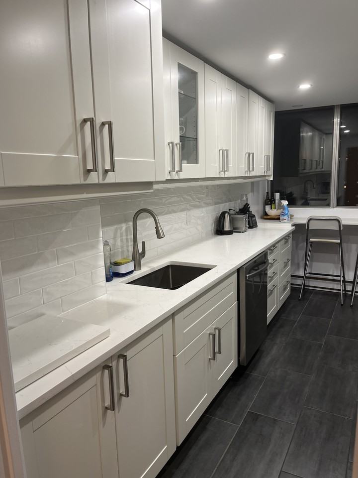 530 Laurier Avenue West #23rd Floor - Photo 2 of 15