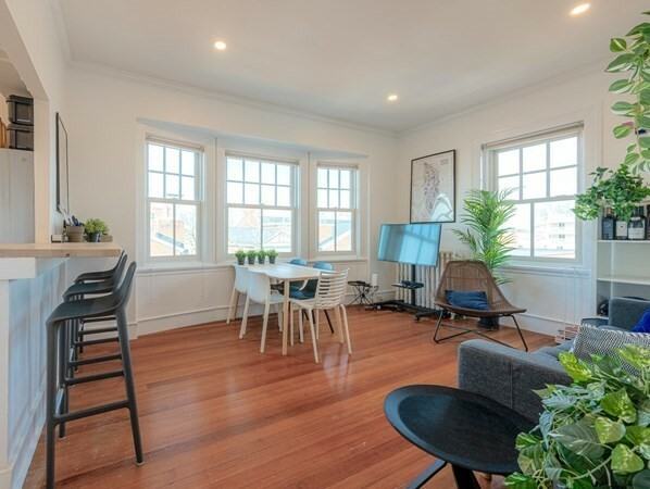 371 Harvard St #4B - Photo 3 of 16