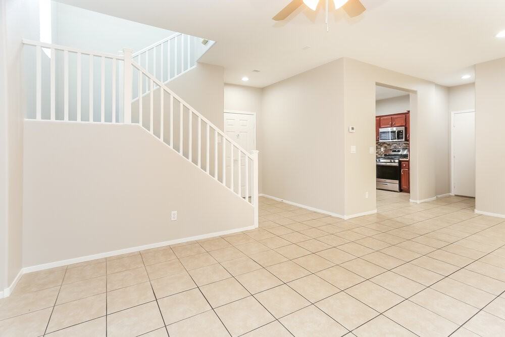 1230 Maple Pines Ave - Photo 5 of 17