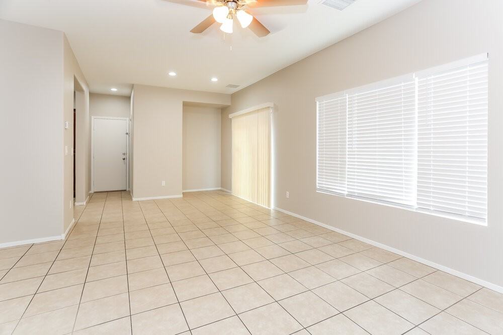 1230 Maple Pines Ave - Photo 6 of 17