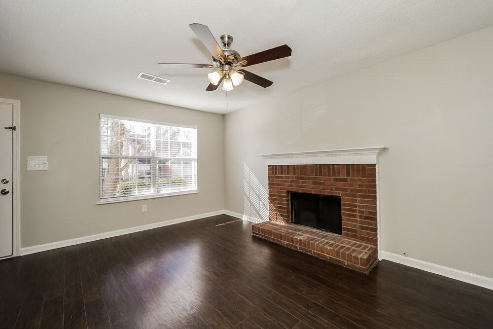 2119 Summer Wind Dr Sw - Photo 4 of 17