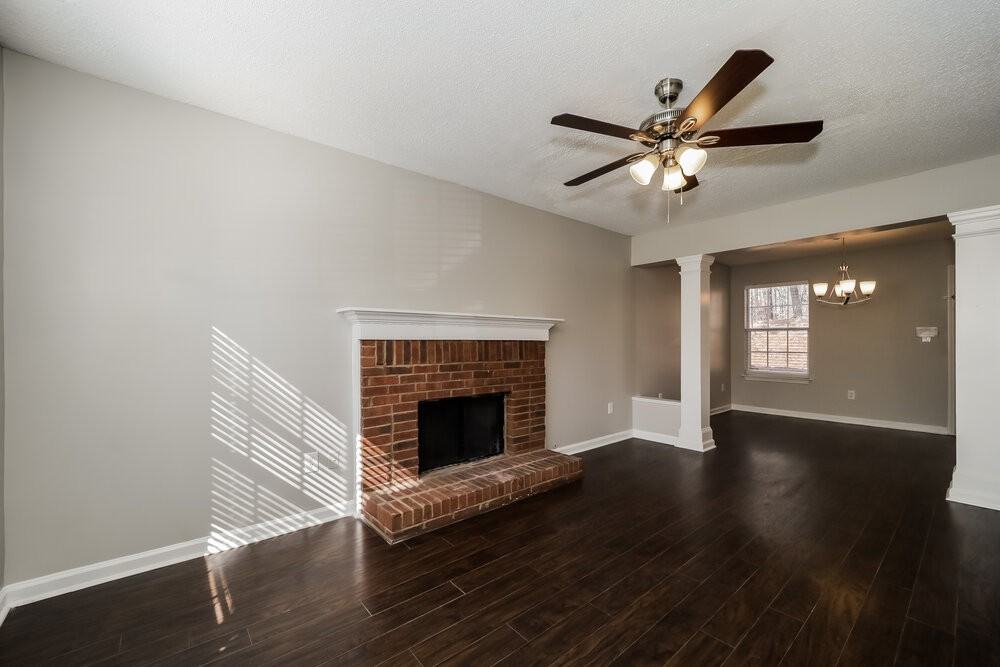 2119 Summer Wind Dr Sw - Photo 5 of 17