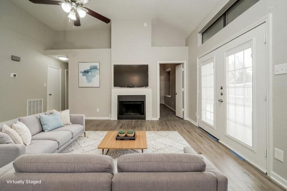 1307 Jasmine Dr - Photo 3 of 24