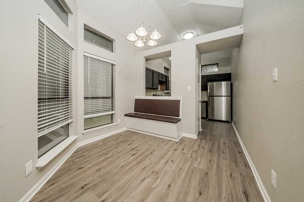 1307 Jasmine Dr - Photo 5 of 24