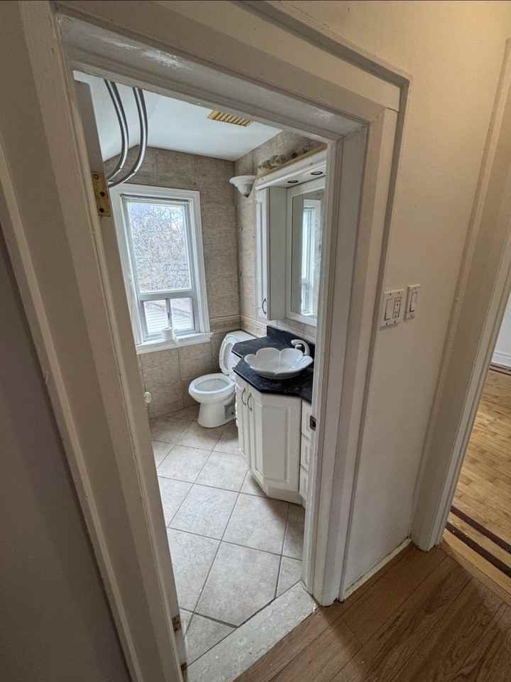 47 Hillary Ave - Photo 3 of 4