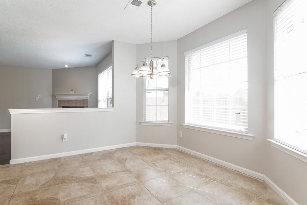 7837 Pinefrost Ln - Photo 5 of 15