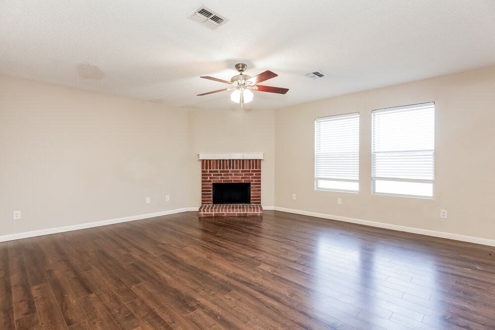 2316 Graystone Dr - Photo 5 of 20