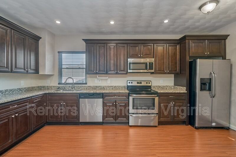 1552 Fleetwood Ave - Photo 7 of 31