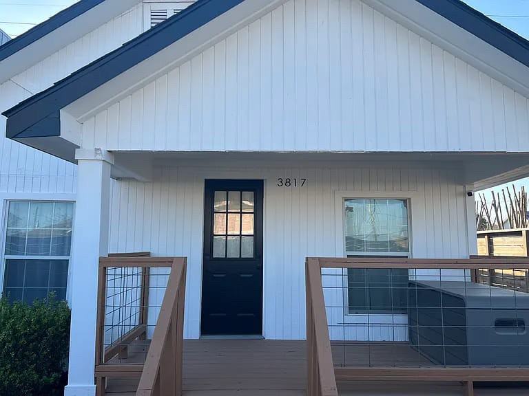 3817 Elysian St - Photo 4 of 11