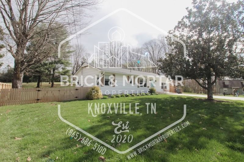 1416 Myart Ln - Photo 3 of 40