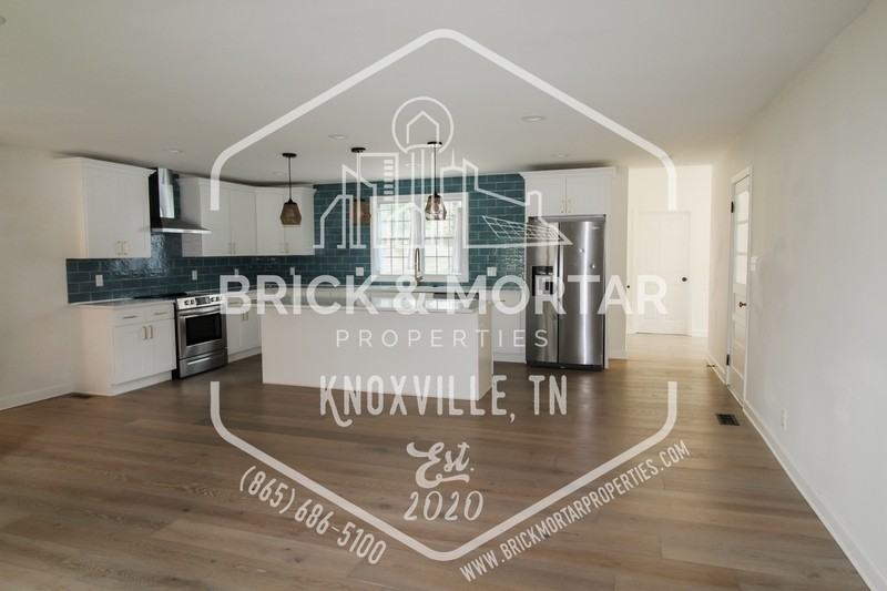 1416 Myart Ln - Photo 5 of 40