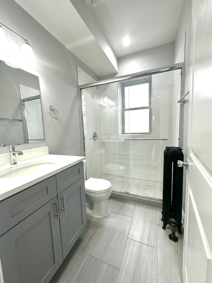 1214 Rosemont - Photo 6 of 25