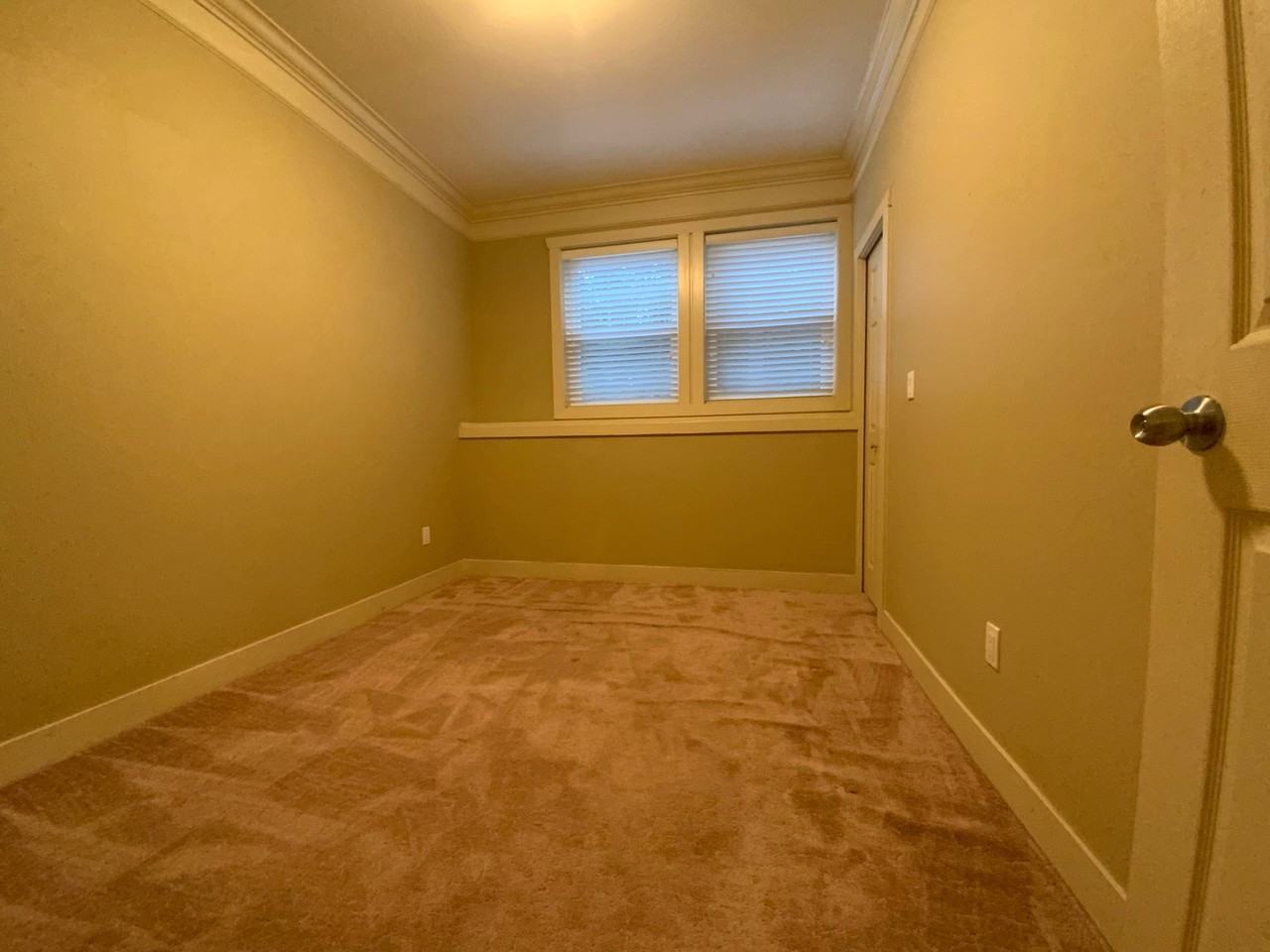 3237 Fox Street - Photo 6 of 10