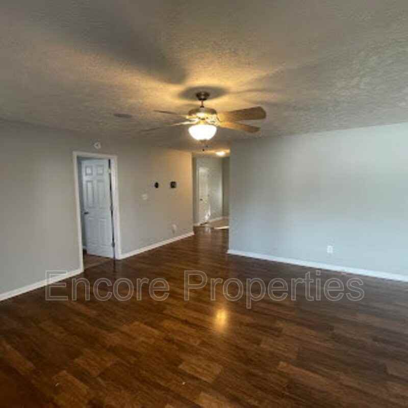 1240 Chimney Swift Dr - Photo 3 of 11