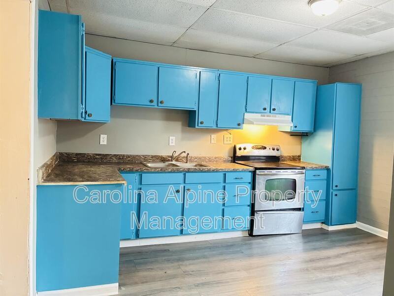 401 Gardner St - Photo 4 of 14