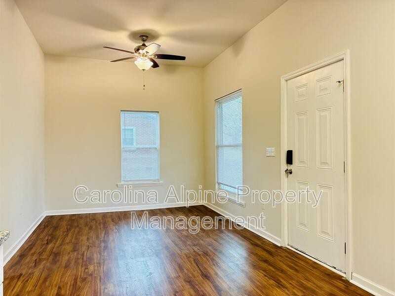 506 Clegg St - Photo 5 of 16