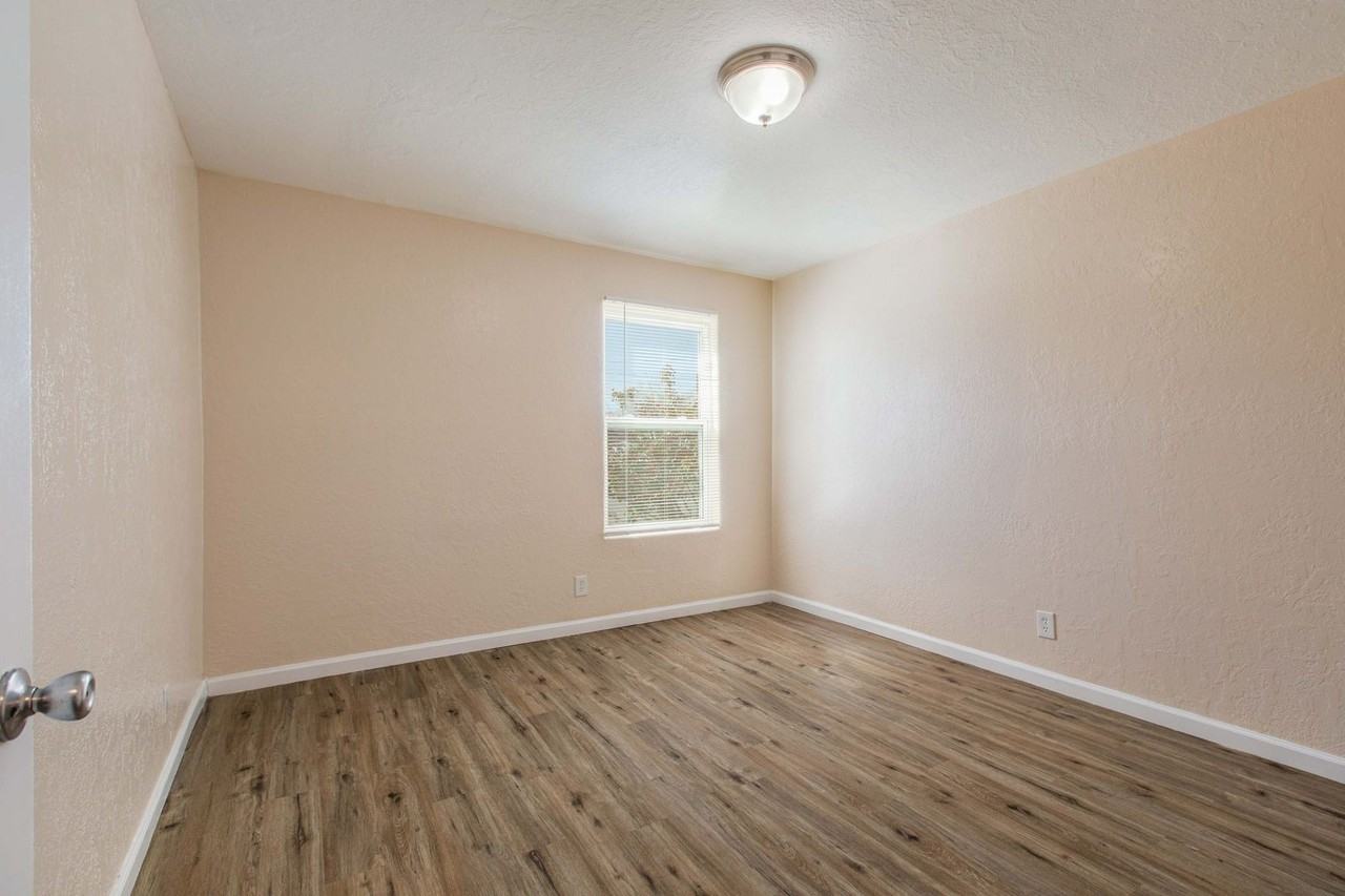 Updated Studio, one bedroom and two bedroom units - Photo 4 of 15