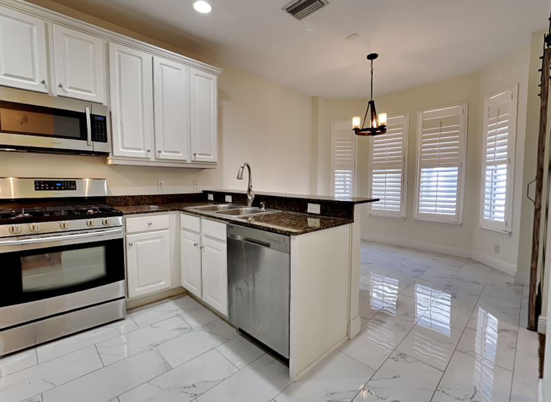 3315 W De Leon St #6 - Photo 7 of 28