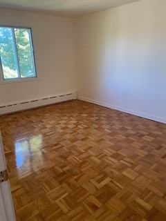 7405 Rue de Lisieux - Photo 3 of 9