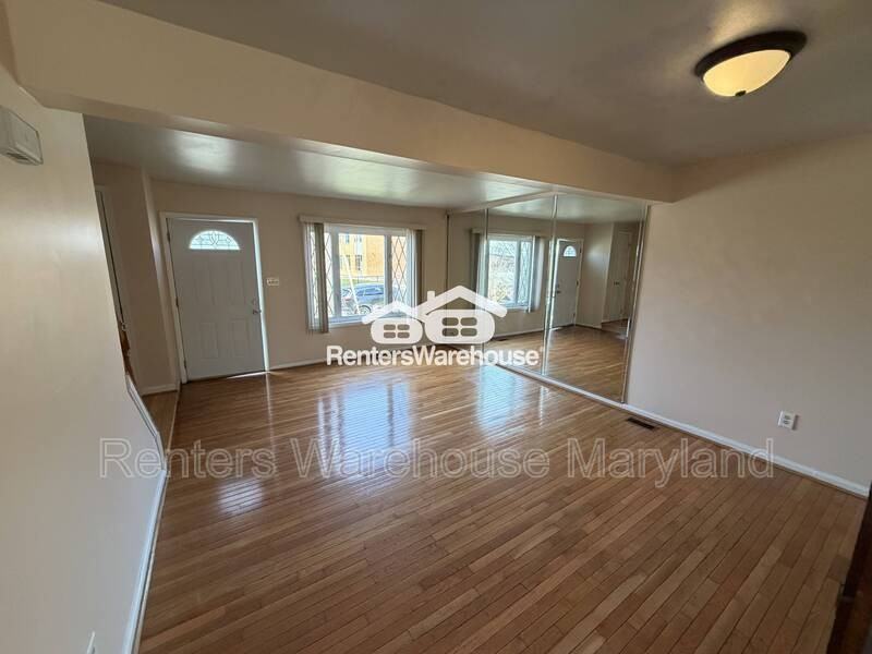 4513 Sipple Ave - Photo 3 of 20