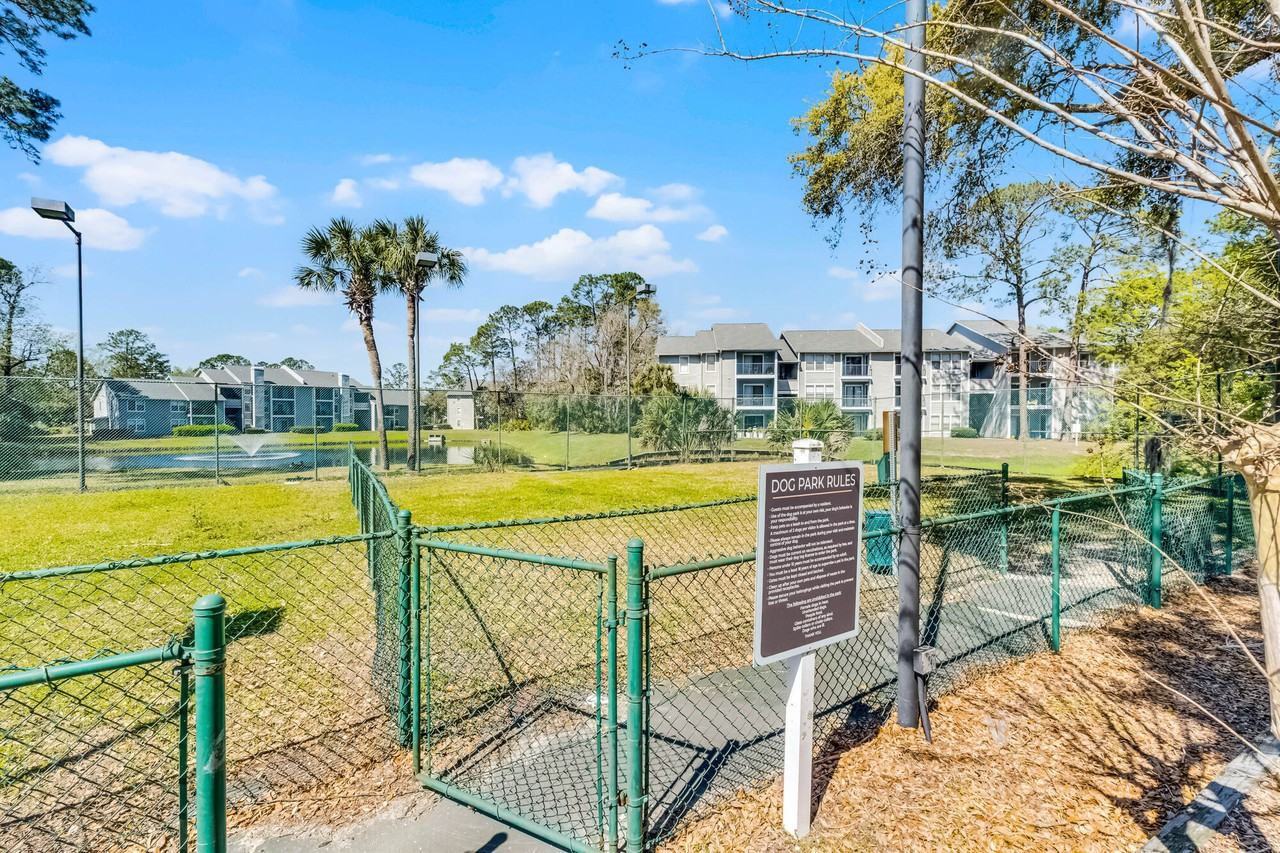 Victoria at Orange Park - Photo 5 of 48