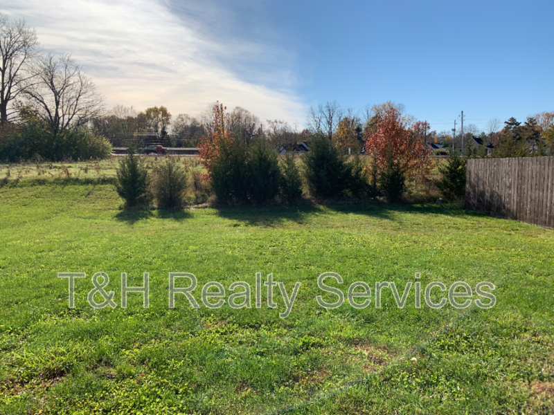 8117 Whistlewood Dr - Photo 5 of 30