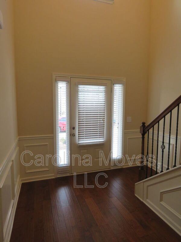 206 Heatherwood Ln - Photo 2 of 27