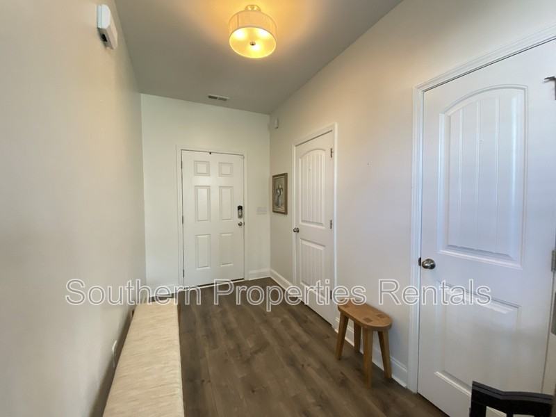 140 Verdmont Dr - Photo 3 of 21