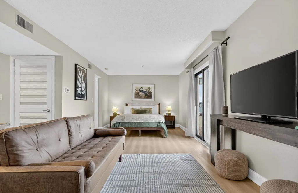 The Shelton Grove - Photo 2 of 13