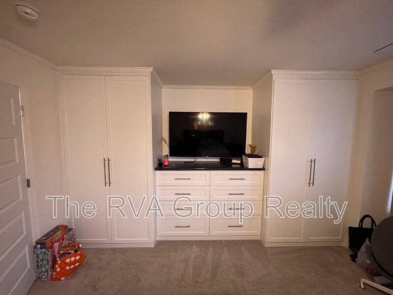 4941 Old Main St - Photo 3 of 6